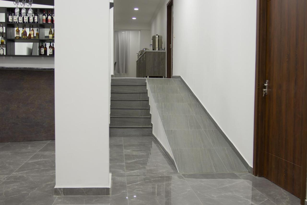 מסטיה Lileo Inn Hotel מראה חיצוני תמונה
